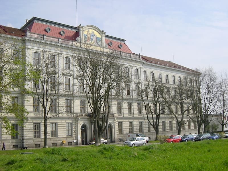 Bischöfliches Gymnasium Petrinum Linz