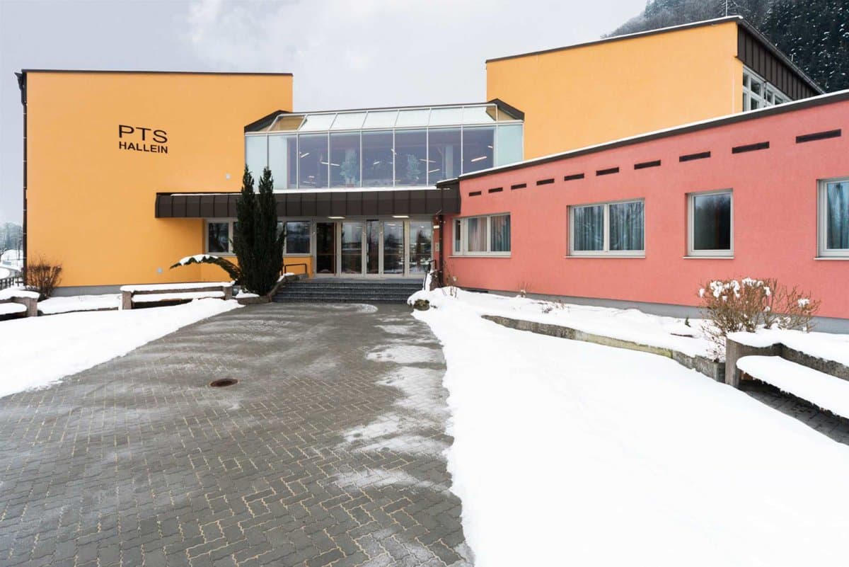 POLY Hallein
