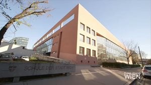 POLY 20 Wien